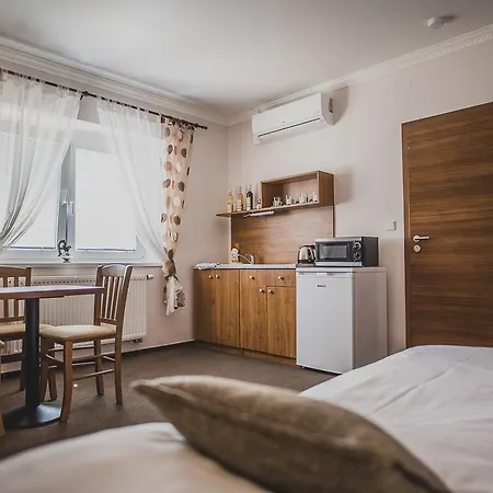 Ubytovani Andre Guest house 3*