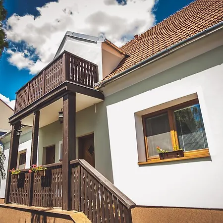 Guest house Ubytovani Andre 3*